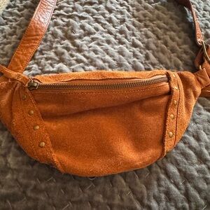 Day & Mood Brown Suede Women's Fanny pack/sling